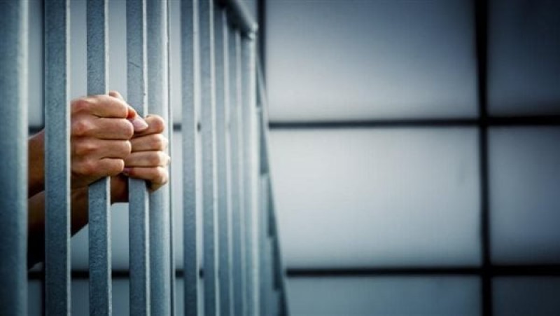 أخبار مصر - علاقة محرمة.. حبس شاب وفتاة ألقيا جثة رضيع بمصر القديمة