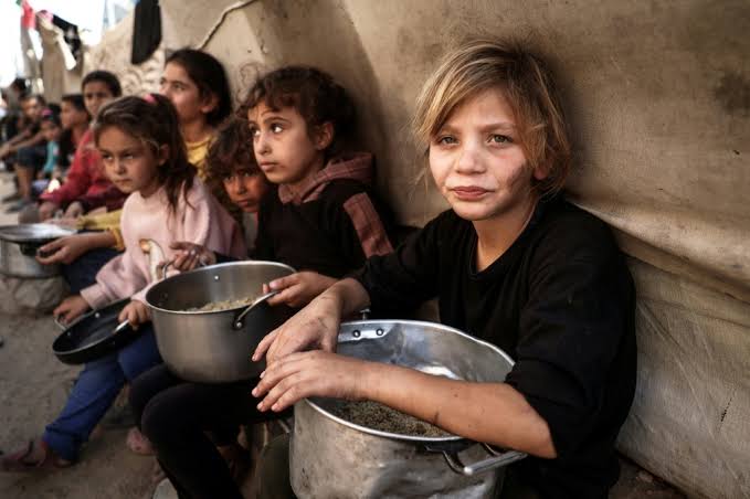 أخبار مصر والعالم لحظة بلحظة - "يديعوت أحرنوت" تقلب الرواية الرسمية: المجاعة تضرب غزة وتهدد شرعية إسرائيل دوليًا