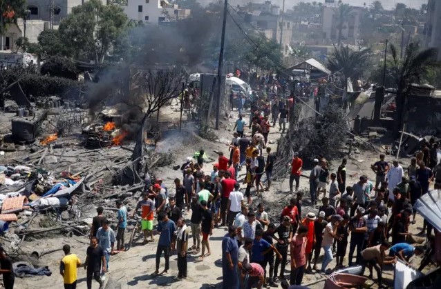 أخبار مصر - 10 شهداء و 40 مصابًا في قصف إسرائيلي على منطقة المواصي غربي خان يونس