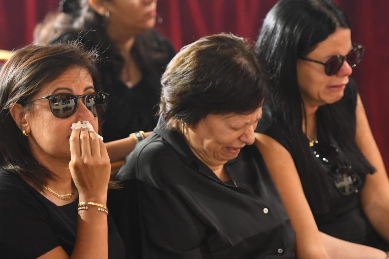 محطة مصر نيوز - وداع مهيب للفنان لطفي لبيب.. نجوم الفن يشيّعون جثمانه بقلوب دامية ودموع لا تتوقف