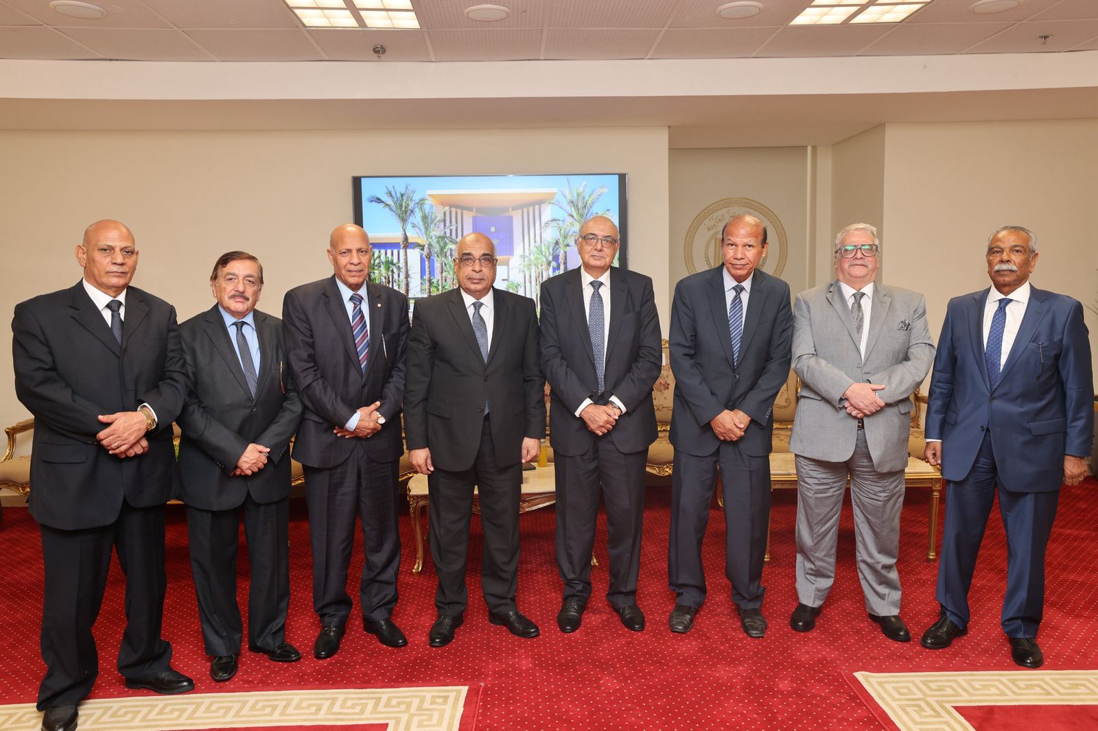 أخبار مصر - وزير العدل يبحث مع رؤساء محاكم الاستئناف الاستعداد للعام القضائي الجديد