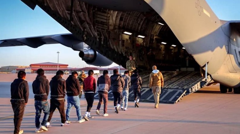 أخبار مصر والعالم لحظة بلحظة - الولايات المتحدة تُرحّل نحو 1300 شخص يوميًا في أعلى معدل منذ سنوات