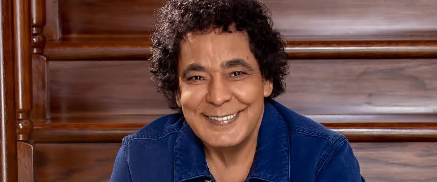 أخبار مصر - وعكة صحية تُبعد محمد منير مؤقتاً عن الساحة الفنية وتأجيل حفله في مهرجان العلمين