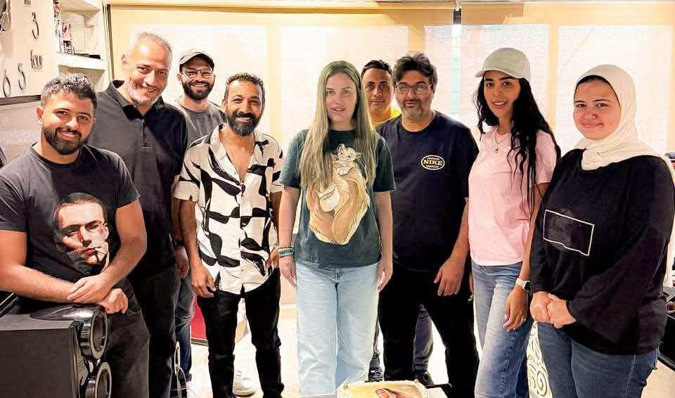 محطة مصر نيوز - نيكول سابا تفتتح ألبوم «دوشة» بأغنية «خد هنا»