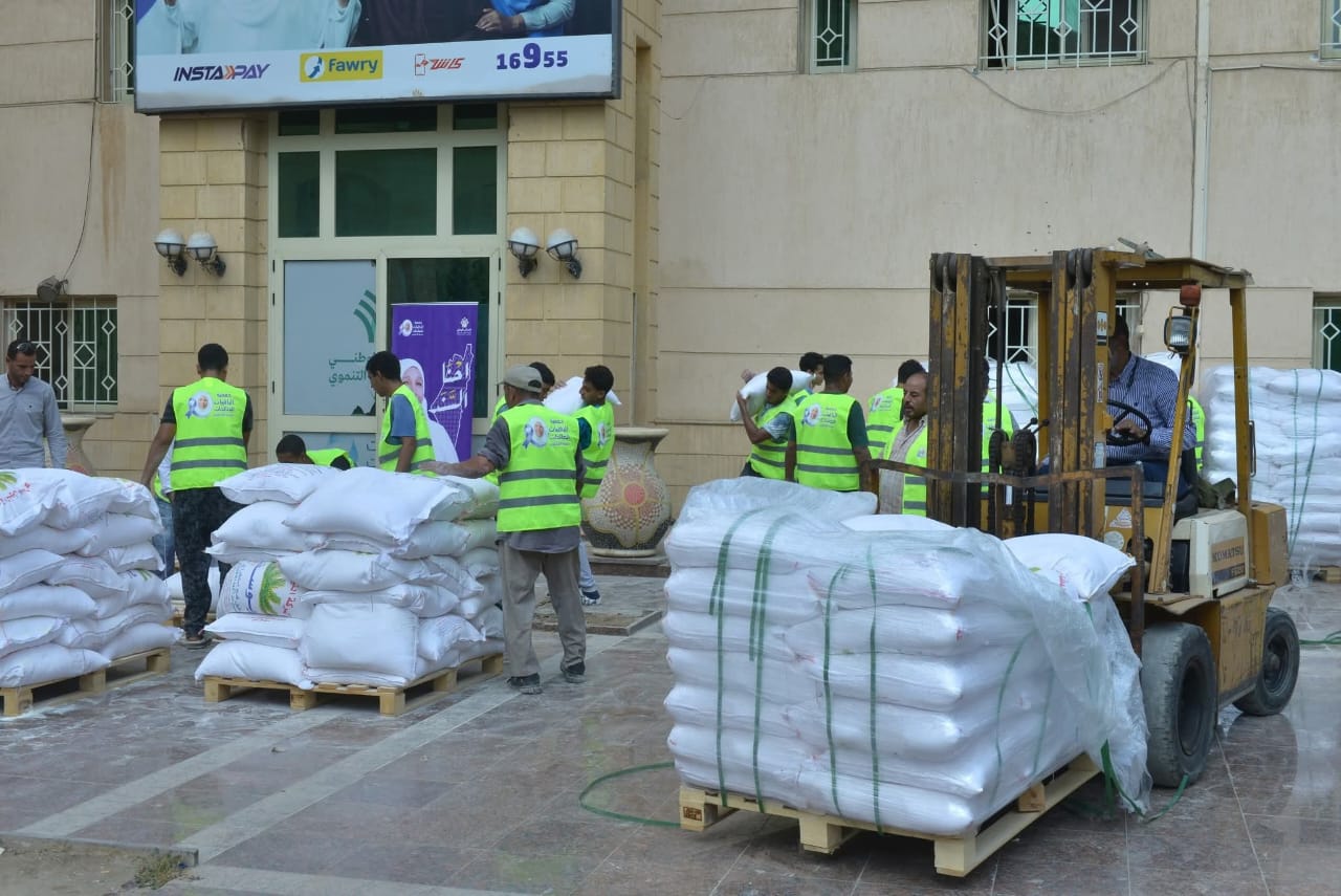 أخبار مصر والعالم لحظة بلحظة - التحالف الوطني للعمل الأهلي التنموي يطلاق القافلة الإغاثية رقم 11 لقطاع غزة