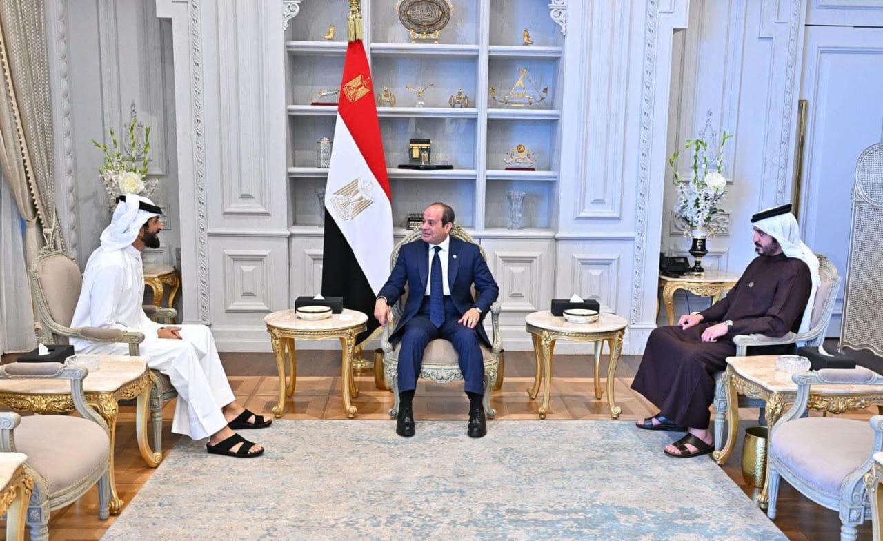 أخبار مصر والعالم لحظة بلحظة - الرئيس السيسي يستقبل مستشار الأمن الوطني وقائد الحرس الملكي بالبحرين