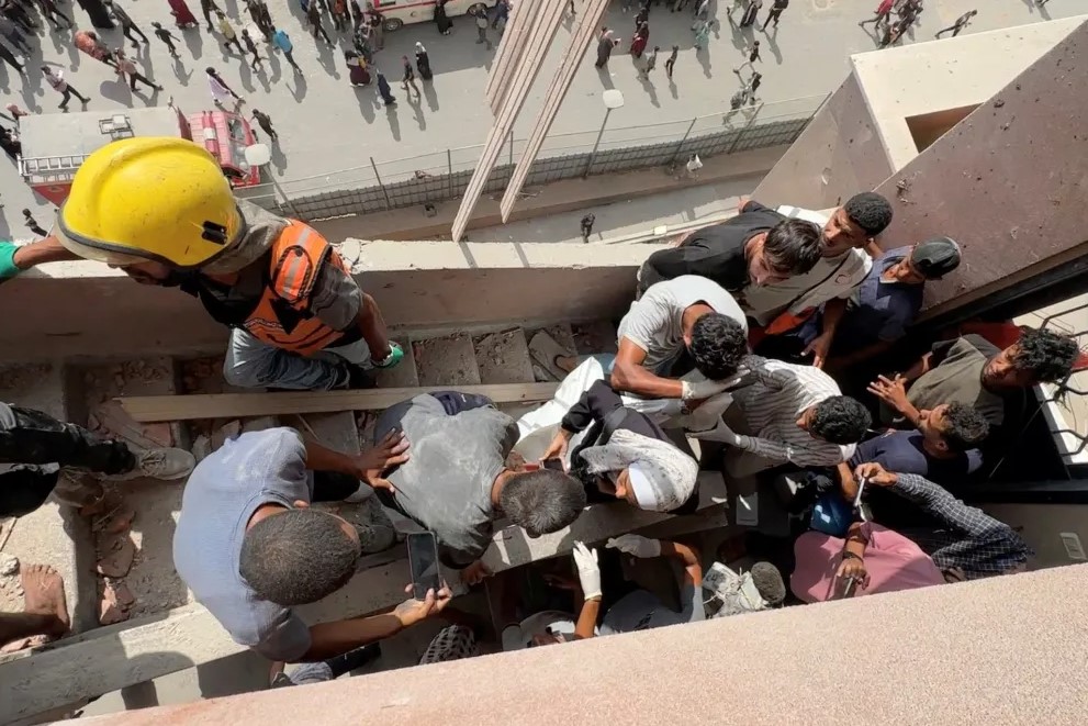 أخبار مصر والعالم لحظة بلحظة - الخارجية الفلسطينية تُدين جريمة اغتيال طواقم طبية وصحفية في مجمع ناصر الطبي