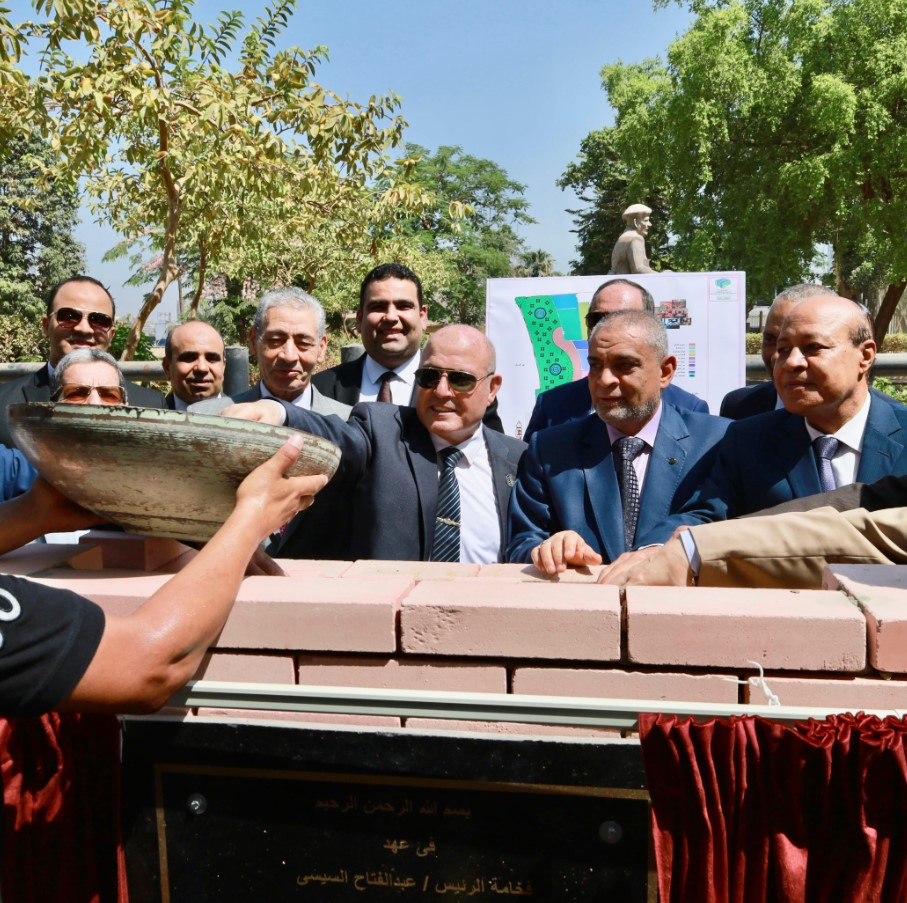 أخبار مصر والعالم لحظة بلحظة - رئيس النيابة الإدارية يَضع حجر الأساس للمقر الجديد لنادي مستشاري النيابة الإدارية
