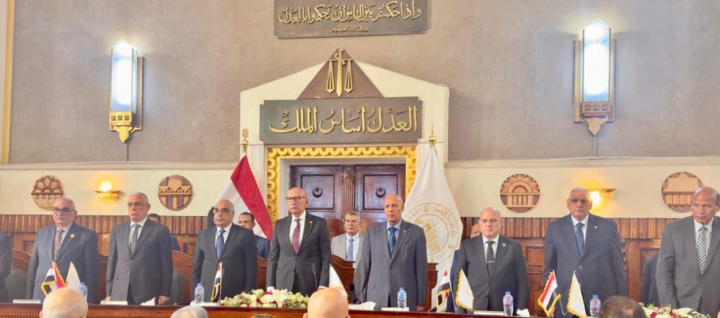 أخبار مصر - وزير العدل يشهد اليمين القانونية لأعضاء النيابة الإدارية الملتحقين بالمحاكم الابتدائية