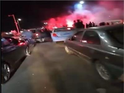 أخبار مصر والعالم لحظة بلحظة - مشهد فوضوي ينتهي بالقيود.. الداخلية توقف مطلقي الألعاب النارية بكفر الشيخ