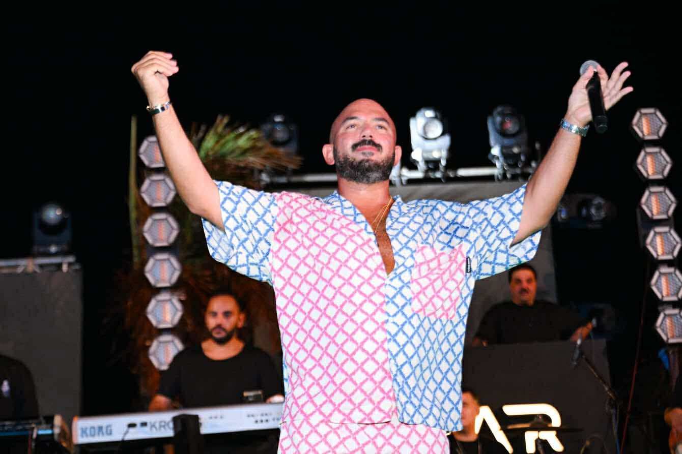 محطة مصر نيوز - العسيلي يشعل أجواء العلمين الجديدة بأجمل أغانيه وسط حضور جماهيري ضخم