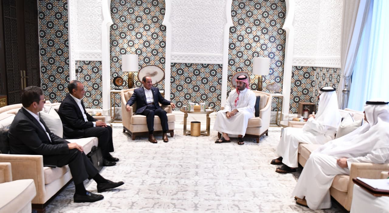 أخبار مصر والعالم لحظة بلحظة - الرئيس السيسي يَصل أرض الوطن بعد زيارة امتدت عدة ساعات للمملكة العربية السعودية