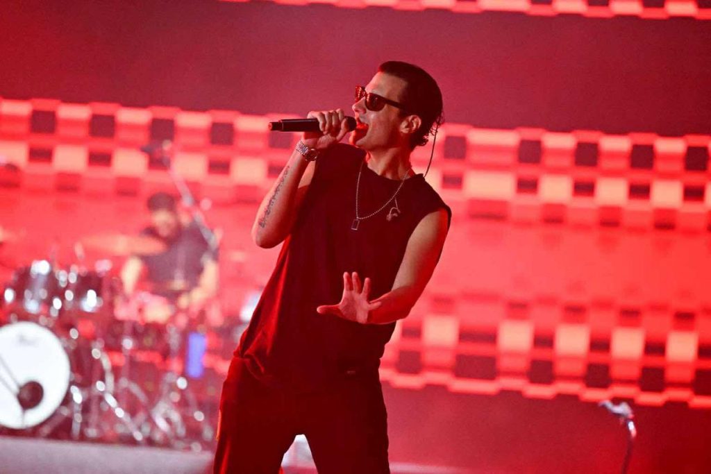 محطة مصر نيوز - كايروكي يتألق بأضخم حفلات رأس الحكمة ونجوم الفن يشاركان الجمهور الرقصات