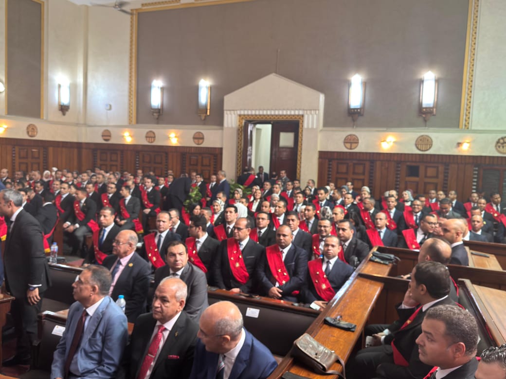 أخبار مصر - وزير العدل يشهد اليمين القانونية لأعضاء النيابة الإدارية الملتحقين بالمحاكم الابتدائية