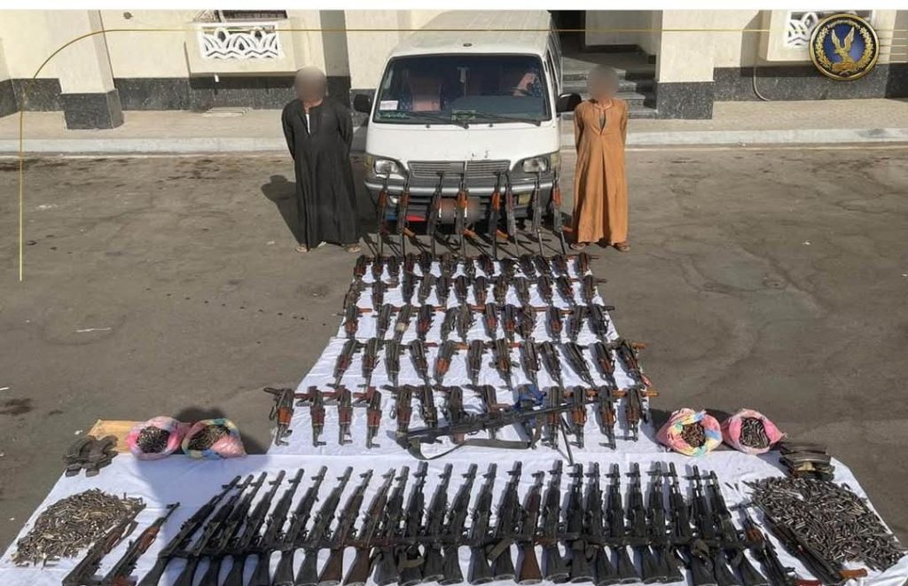 أخبار مصر والعالم لحظة بلحظة - قيمتها 22 مليون جنيه.. إحباط محاولة عنصرين شديدي الخطورة جلب أسلحة نارية