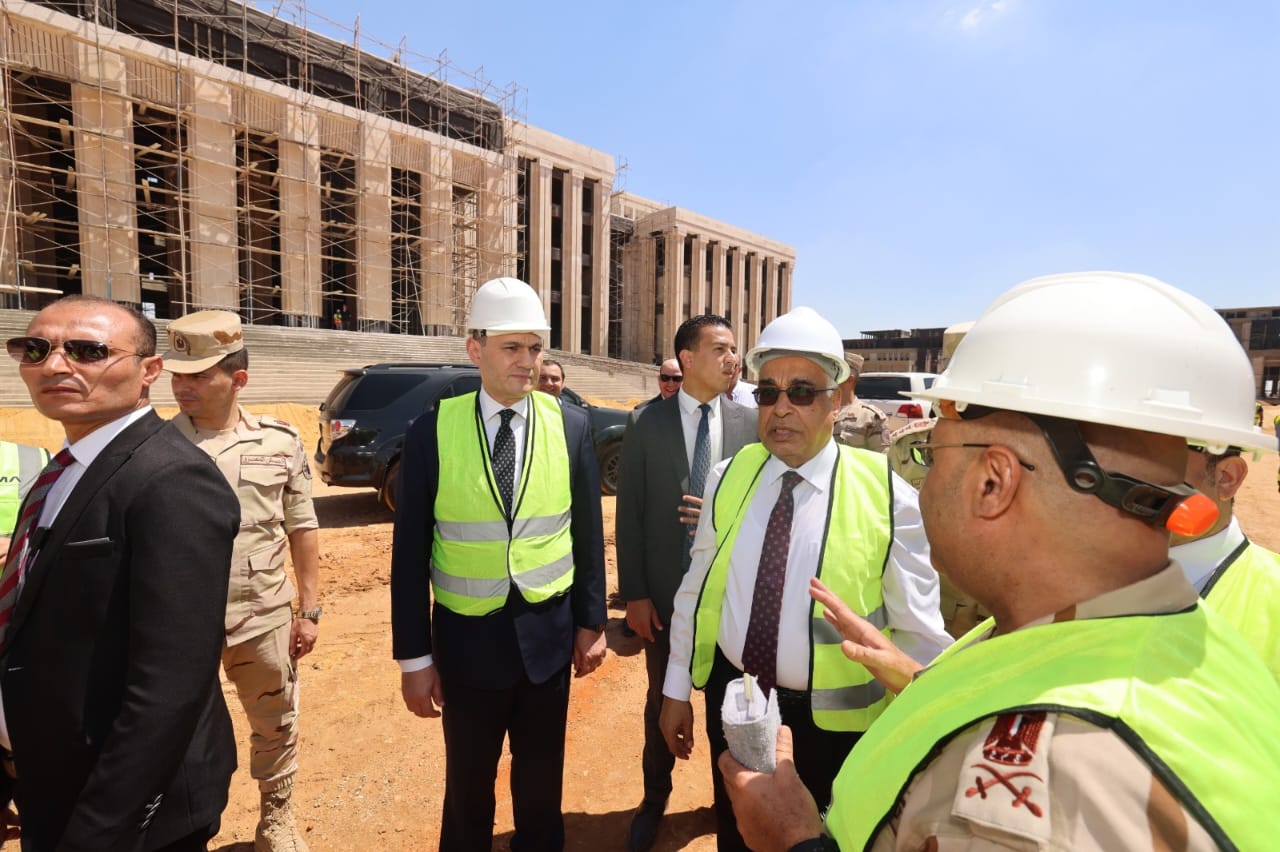 أخبار مصر والعالم لحظة بلحظة - وزير العدل يتفقد مشروع مدينة العدالة بالعاصمة الإدارية الجديدة