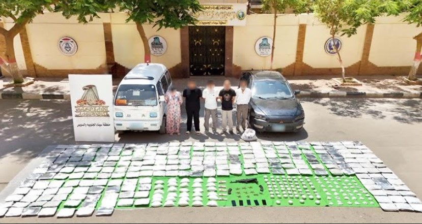 ضربة أمنية قاصمة.. الداخلية تُسقط أخطر بؤرة مخدرات بـ 35 مليون جنيه أخبار مصر - ضربة أمنية قاصمة.. الداخلية تُسقط أخطر بؤرة مخدرات بـ 35 مليون جنيه