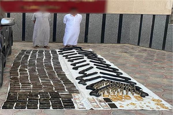 ضربة موجعة.. مصرع 5 عناصر إجرامية وضبط نصف طن مخدرات بقيمة 74 مليون جنيه| صور أخبار مصر - ضربة موجعة.. مصرع 5 عناصر إجرامية وضبط نصف طن مخدرات بقيمة 74 مليون جنيه| صور