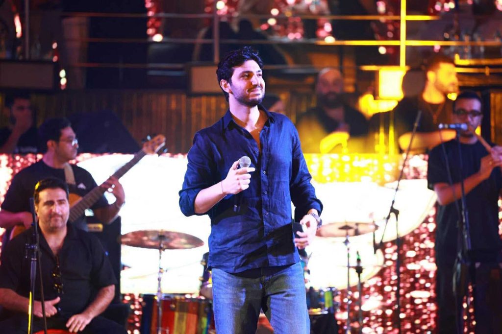 محطة مصر نيوز - محمد فضل شاكر يطرب جمهوره في الساحل الشمالي بليلة استثنائية