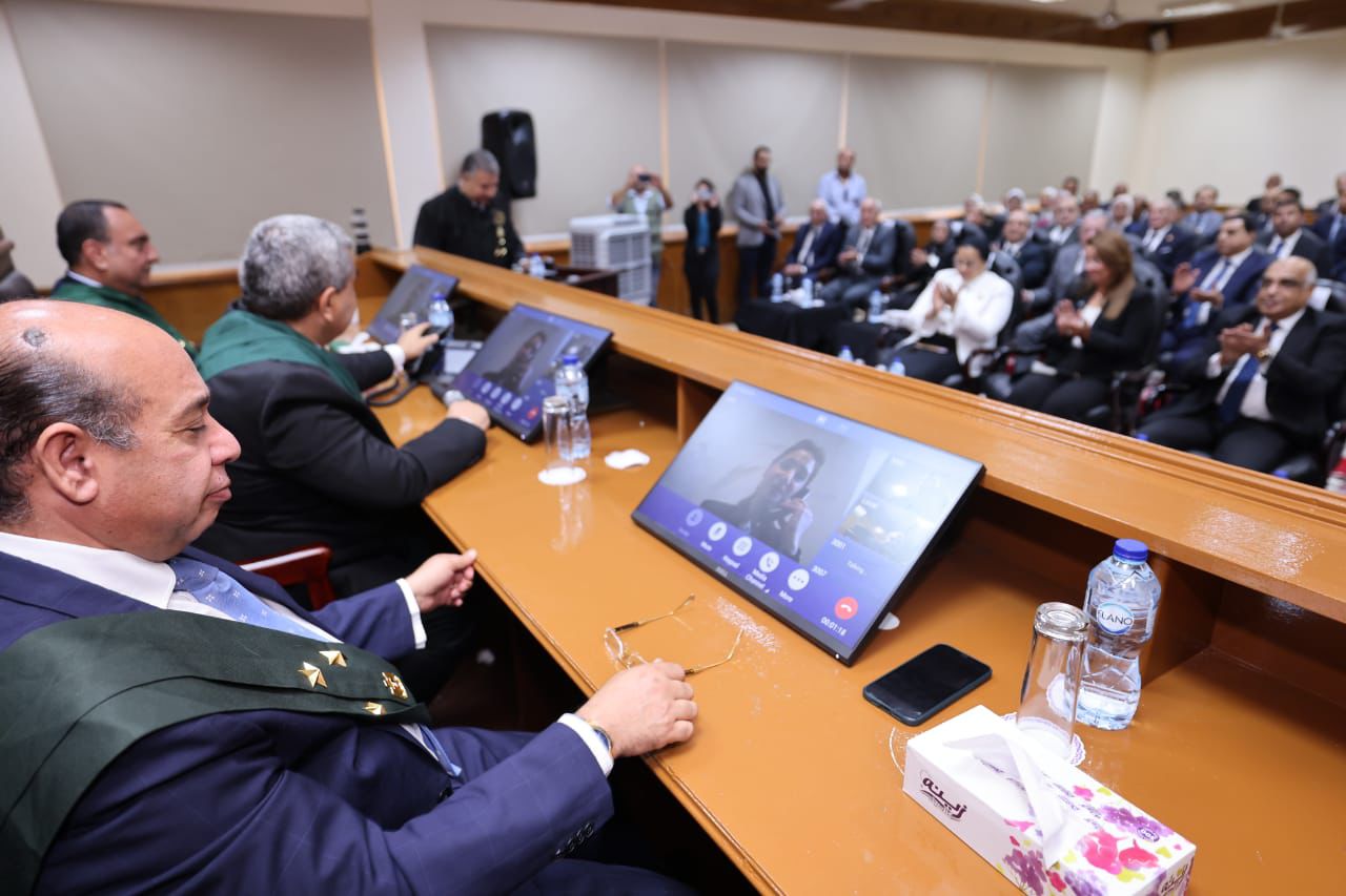 أخبار مصر - وزير العدل يفتتح غرفتين مؤمنتين مُخصصتين للمرأة ضحية العنف بمحكمة القاهرة الجديدة
