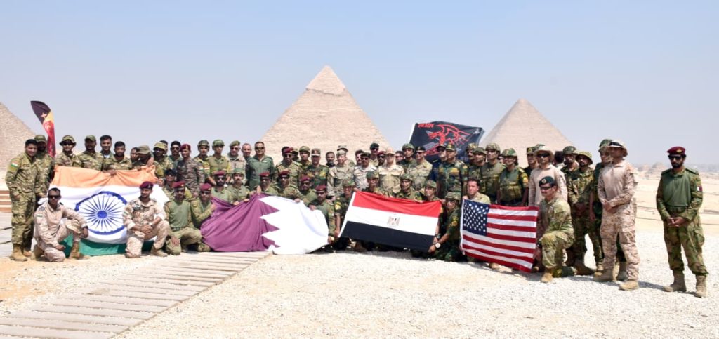 أنشطة مكثفة للتدريب المصرى الأمريكى المشترك «النجم الساطع 2025».. وتنفيذ قفز حر مظلي بمنطقة الأهرامات أخبار مصر - أنشطة مكثفة للتدريب المصرى الأمريكى المشترك «النجم الساطع 2025».. وتنفيذ قفز حر مظلي بمنطقة الأهرامات