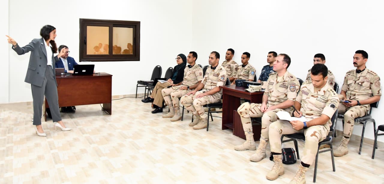 أخبار مصر - أنشطة مكثفة للتدريب المصرى الأمريكى المشترك «النجم الساطع 2025».. وتنفيذ قفز حر مظلي بمنطقة الأهرامات