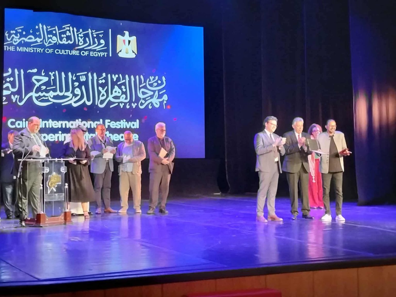 محطة مصر نيوز - القاهرة التجريبي" يمنح جائزته الخاصة للعرض المصري "الجريمة والعقاب"