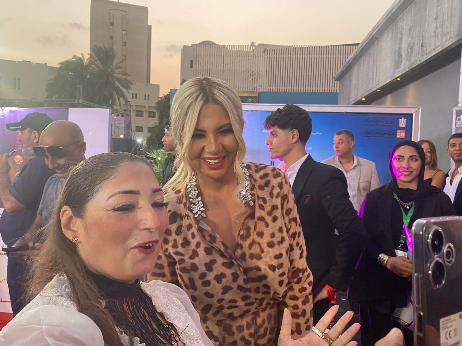 محطة مصر نيوز - بوسي شلبي تخطف الأنظار لدى وصولها حفل افتتاح مهرجان بردية السينمائي