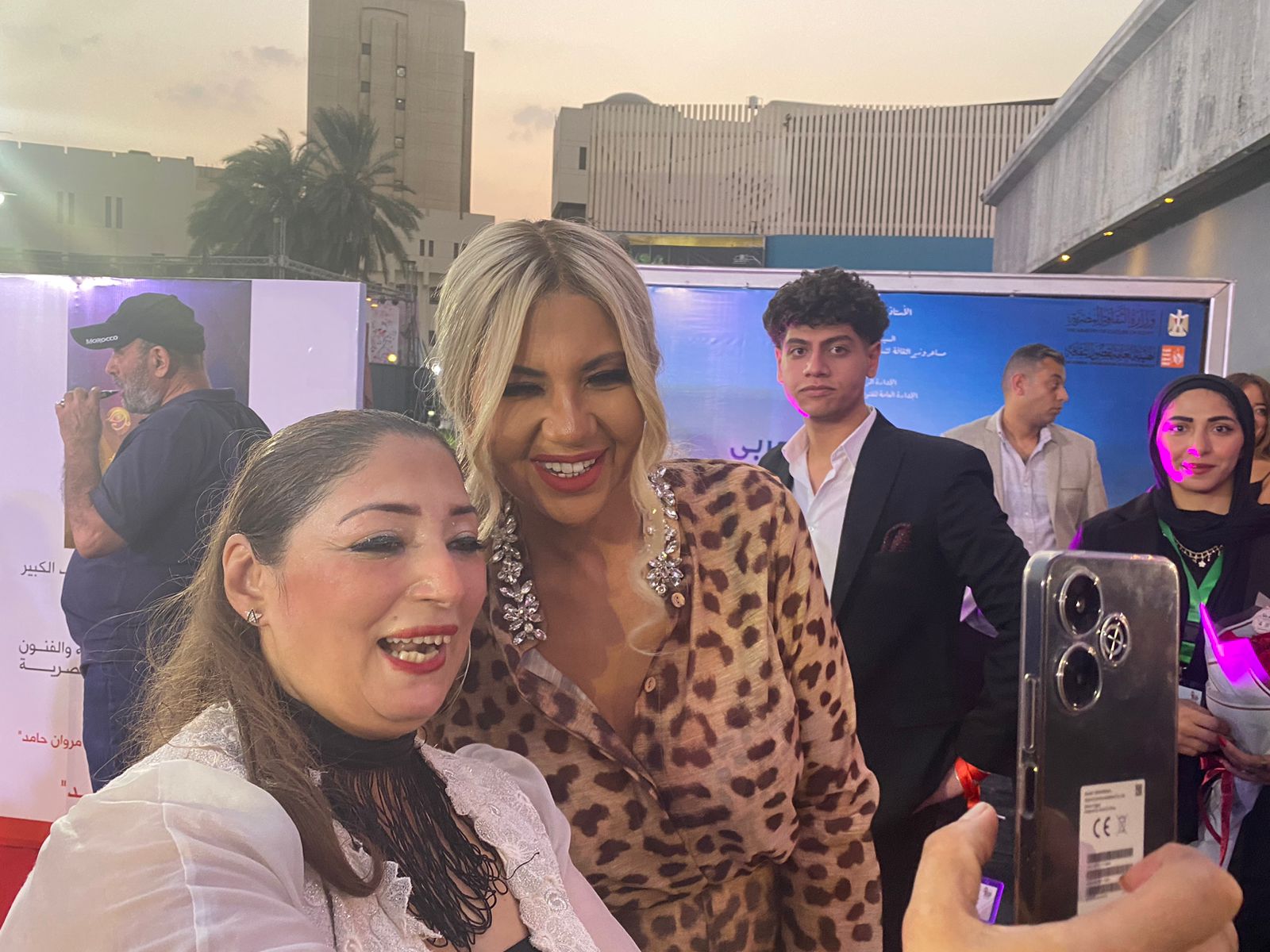 محطة مصر نيوز - بوسي شلبي تخطف الأنظار لدى وصولها حفل افتتاح مهرجان بردية السينمائي