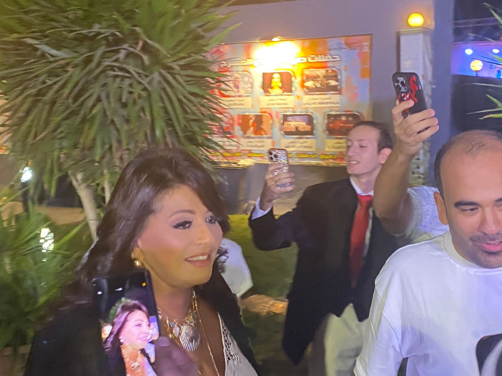 محطة مصر نيوز - انطلاق حفل تكريم نجوم الدورة الثانية من مهرجان بردية السينمائي