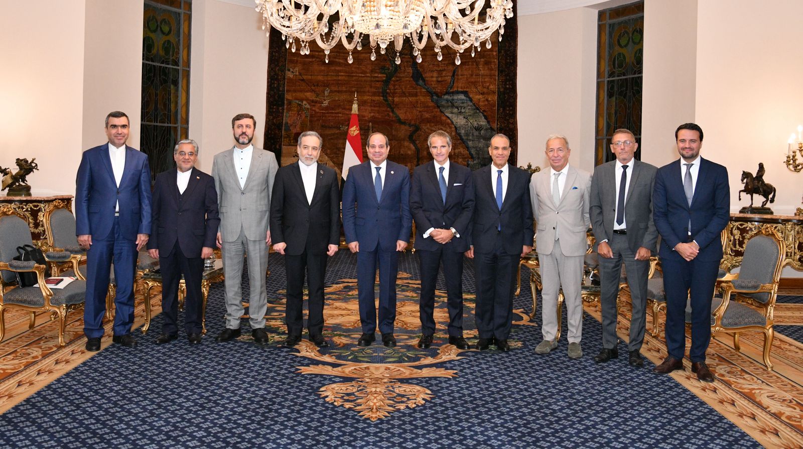 أخبار مصر - الرئيس السيسي يستقبل وزير الخارجية الإيراني ومدير عام الوكالة الدولية للطاقة الذرية