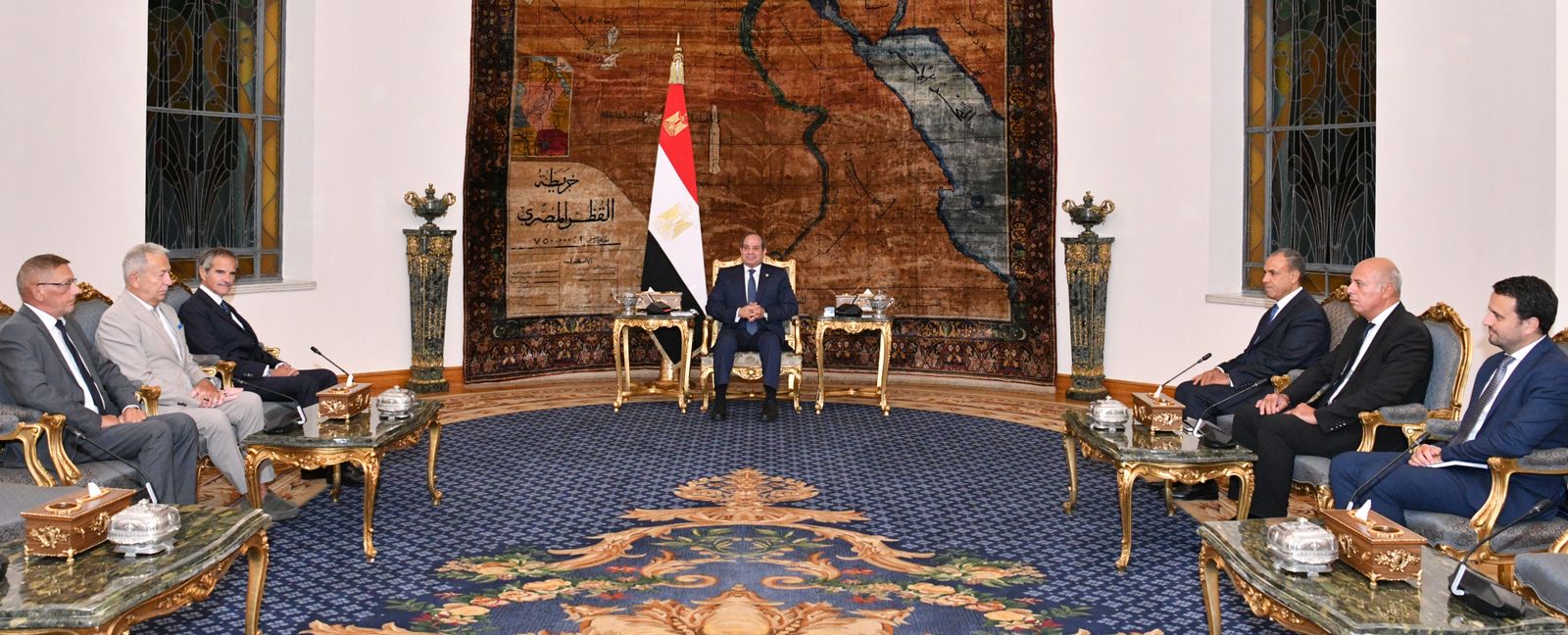 أخبار مصر - الرئيس السيسي يستقبل وزير الخارجية الإيراني ومدير عام الوكالة الدولية للطاقة الذرية