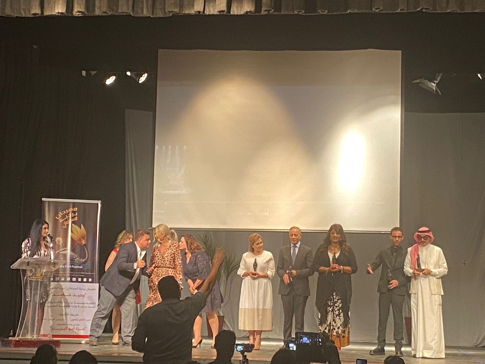 محطة مصر نيوز - إلهام شاهين: جئت خصيصًا لأشارك هالة صدقي وأعبّر عن حبي لوحيد حامد