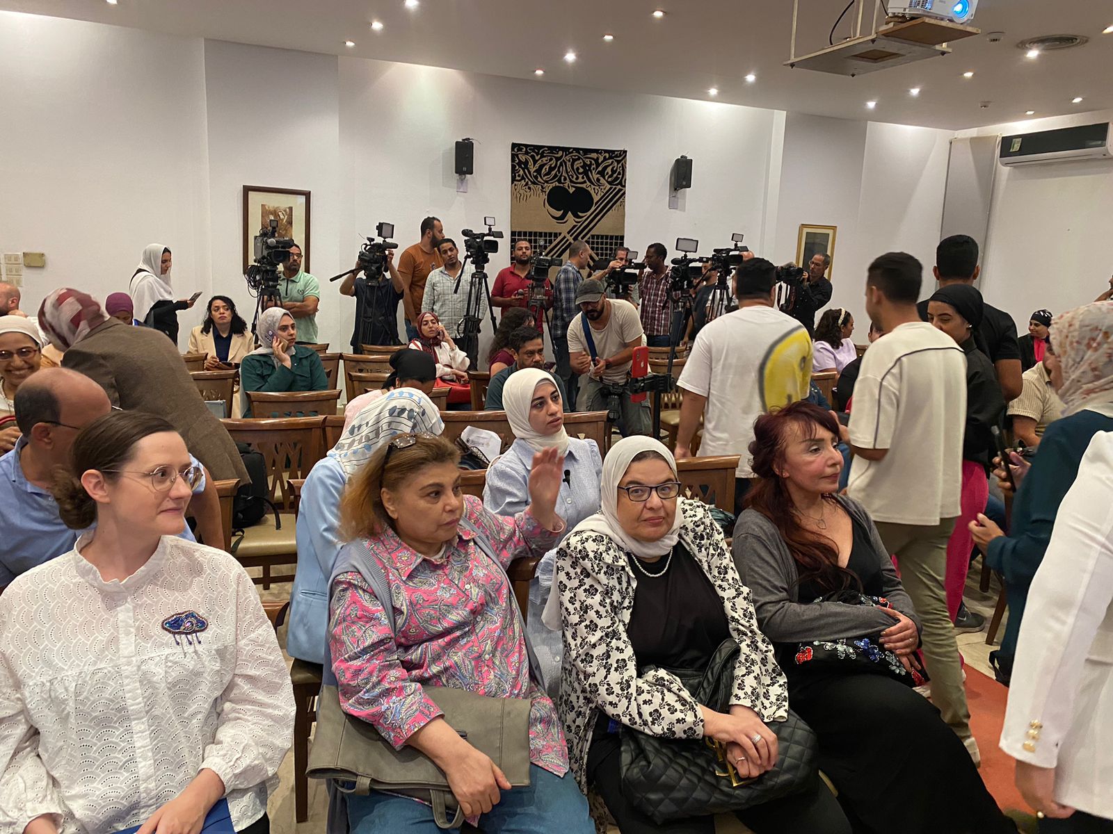 محطة مصر نيوز - عبير لطفي: إهداء دورة مهرجان إيزيس لاسم سميحة أيوب شرف كبير لنا|خاص