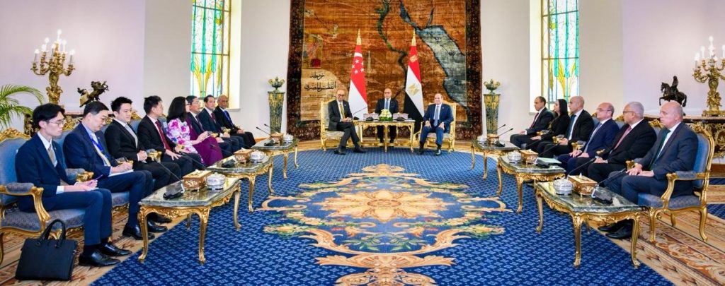أخبار مصر والعالم لحظة بلحظة - الرئيس السيسي ونظيره السنغافوري يشهدان مراسم التوقيع على عددٍ من مذكرات التفاهم