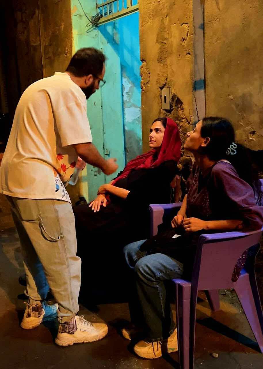 محطة مصر نيوز - هدي المفتي بإطلالة ودور غير تقليدي في كواليس فيلم "بنات فاتن"