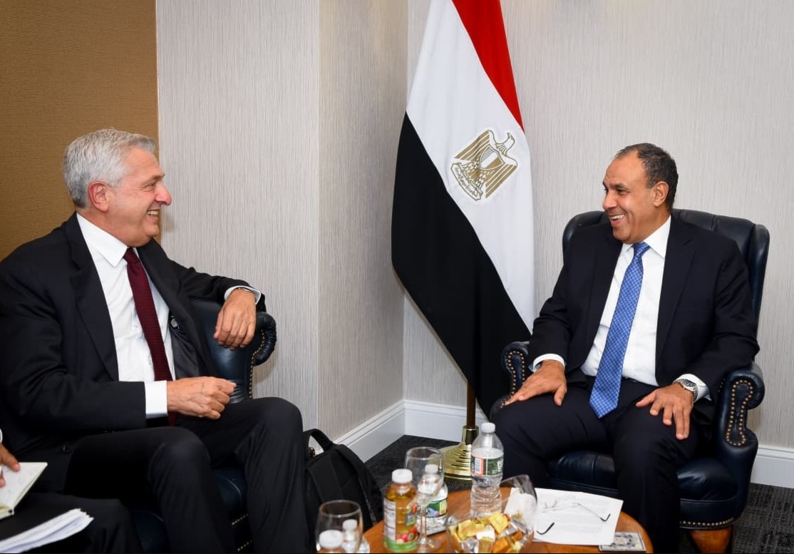أخبار مصر - وزير الخارجية يلتقي بالمُفوض السامي للأمم المتحدة لشئُون اللاجئين