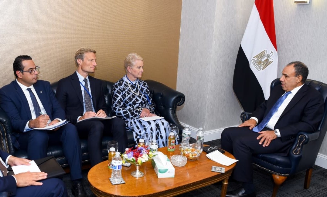 أخبار مصر - وزير الخارجية يلتقى بالمديرة التنفيذية لبرنامج الغذاء العالمي