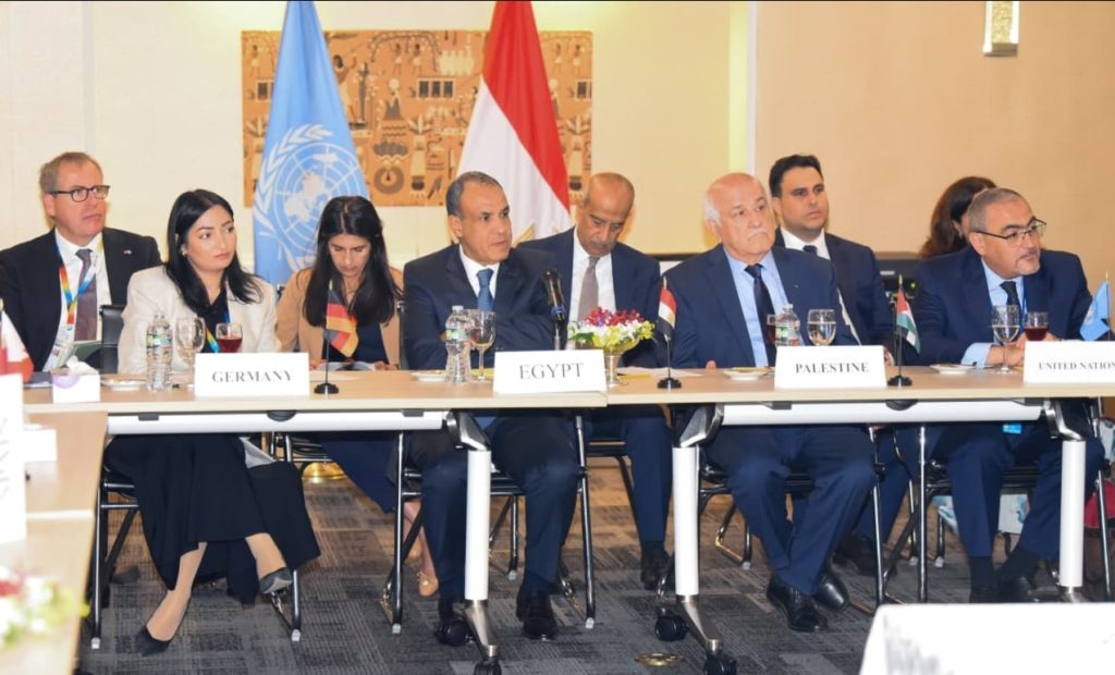 أخبار مصر - وزير الخارجية يعقد اجتماعاً وزارياً حول التعافي المبكر وإعادة الإعمار في غزة