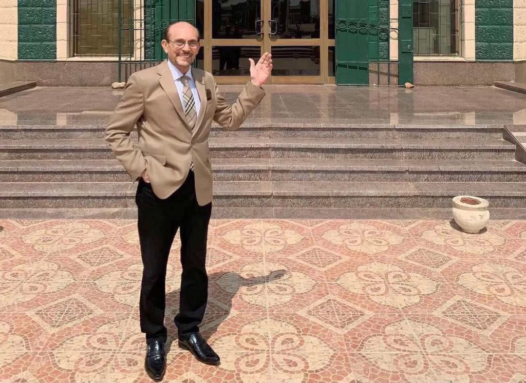 محطة مصر نيوز - أول ظهور لمحمد صبحي بعد أزمته الصحية: المسرح حياتي وأتنفس بجمهوري