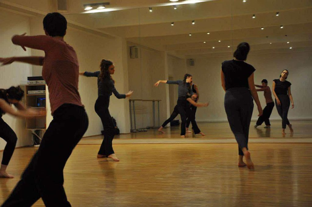 محطة مصر نيوز - ست ورش فنية متنوعة في الدورة الـ13 من مهرجان "دي-كاف" بوسط البلد