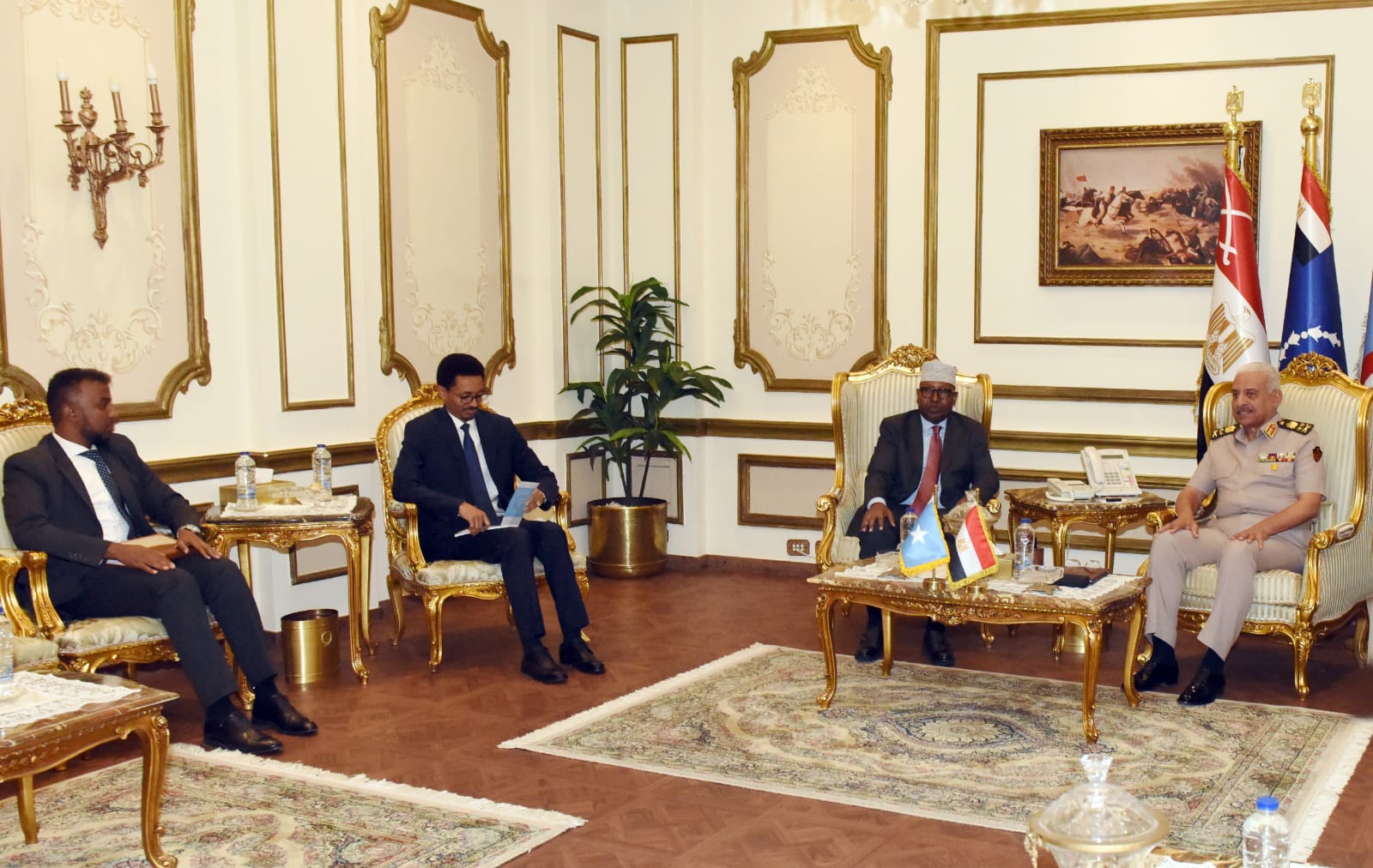 أخبار مصر والعالم لحظة بلحظة - وزير الدفاع والإنتاج الحربى يلتقى وزير الدفاع الصومالي