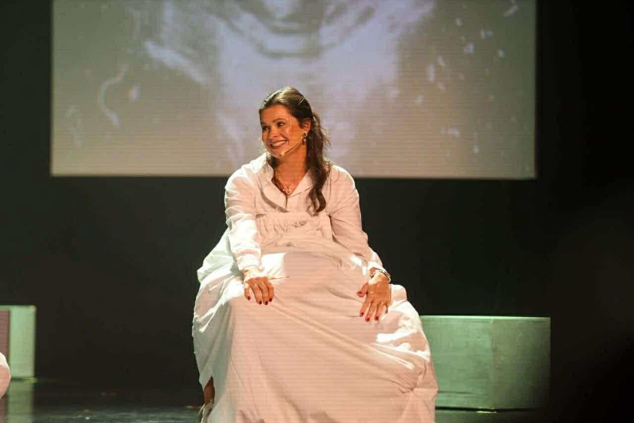 محطة مصر نيوز - بالصور.. هند صبري ويسرا اللوزي يدعمان تجربة مسرحية جديدة بعنوان "وهنا القاهرة"