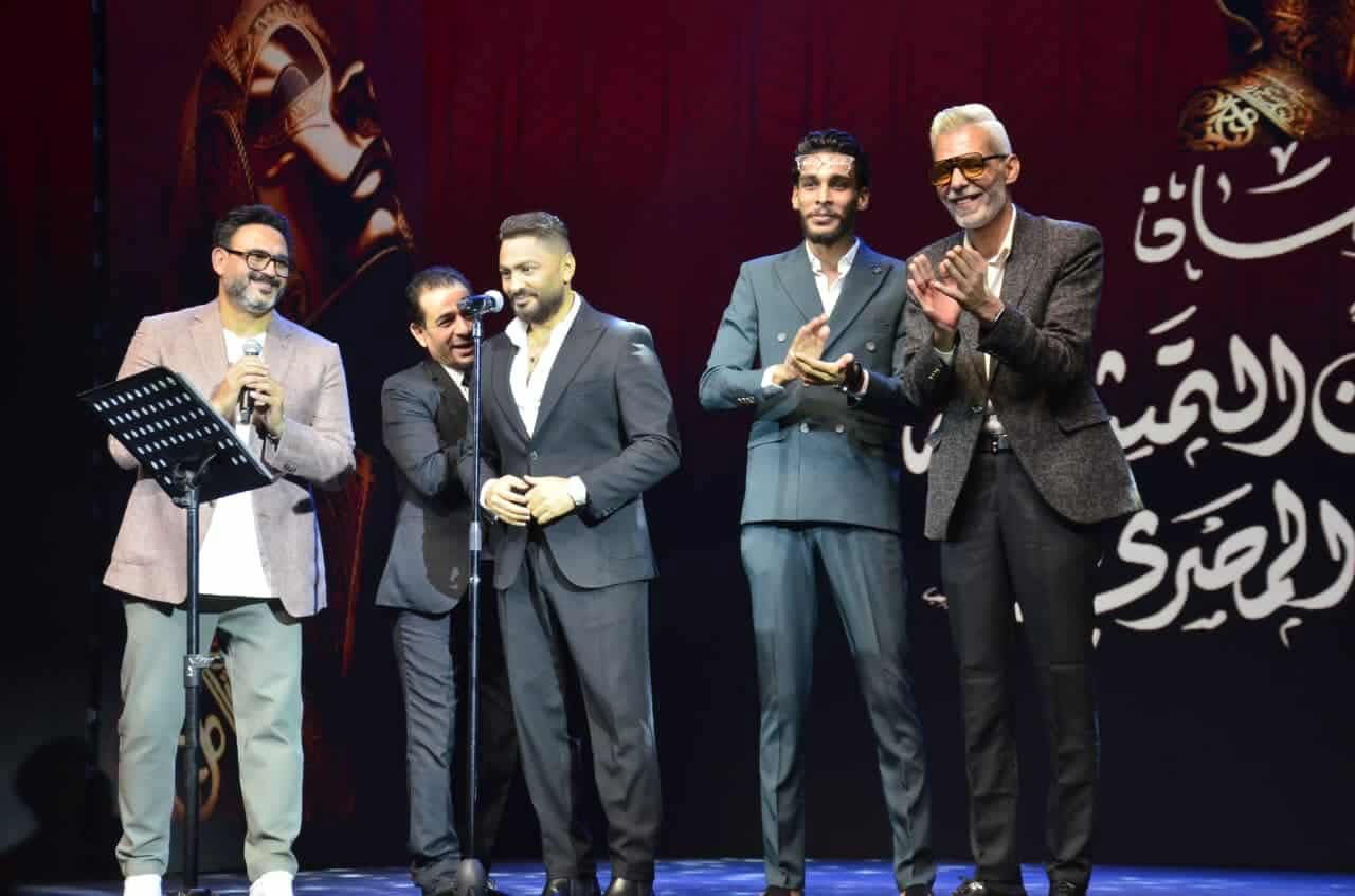 محطة مصر نيوز - تامر حسني بتألق بافتتاح مهرجان نقابة المهن التمثيلية المسرحي