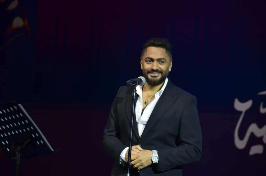 محطة مصر نيوز - تامر حسني بتألق بافتتاح مهرجان نقابة المهن التمثيلية المسرحي