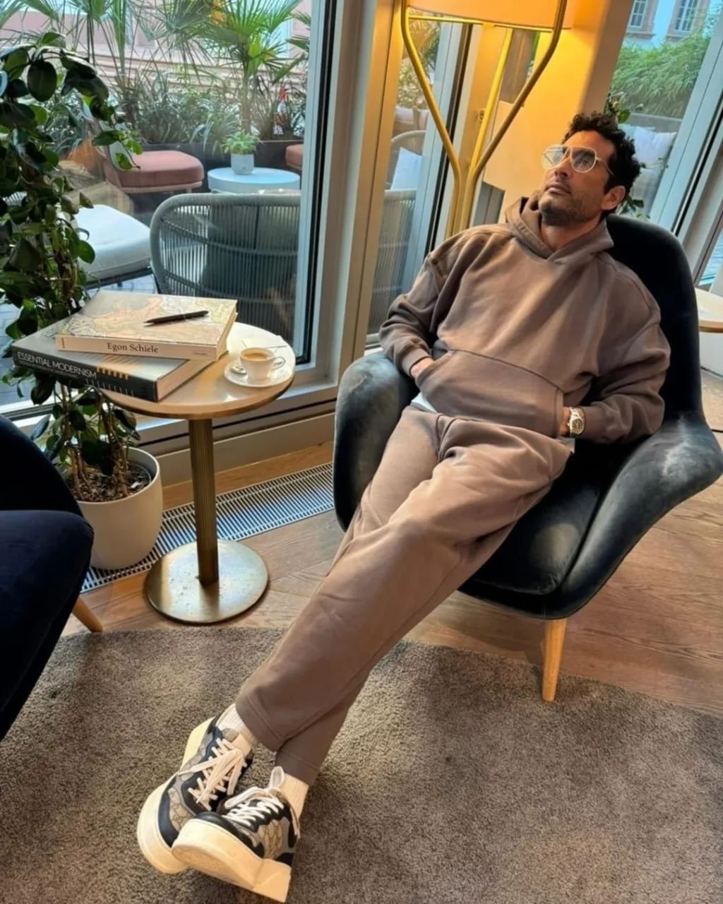 محطة مصر نيوز - عمرو سعد في ألمانيا للتحضير لفيلمه الجديد.. و"عباس الريس" في رمضان 2026