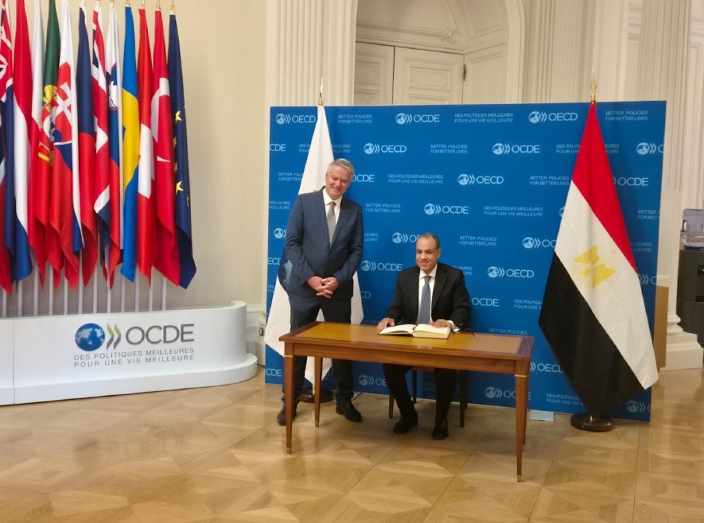 أخبار مصر - وزير الخارجية يلتقي مع سكرتير عام منظمة التعاون الاقتصادي والتنمية OECD