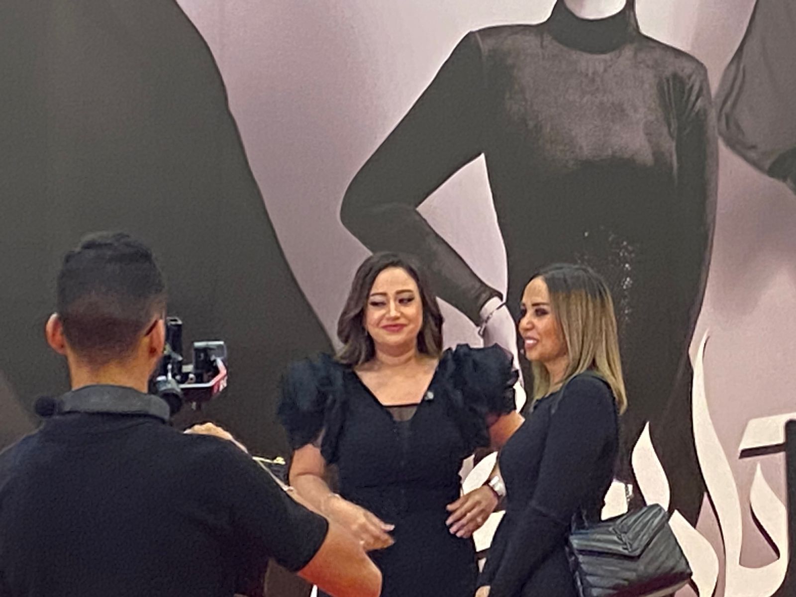 محطة مصر نيوز - نجوم الفن يحتفلون بمي فاروق في مؤتمر ألبومها "تاريخي"