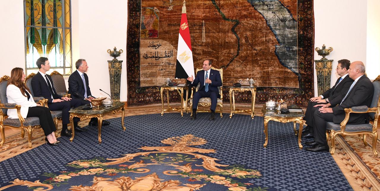 أخبار مصر والعالم لحظة بلحظة - الرئيس عبد الفتاح السيسي يلتقي مبعوثي «ترامب» لمفاوضات شرم الشيخ