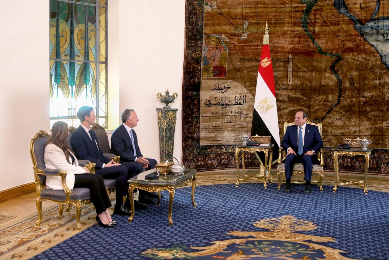 أخبار مصر والعالم لحظة بلحظة - الرئيس عبد الفتاح السيسي يلتقي مبعوثي «ترامب» لمفاوضات شرم الشيخ